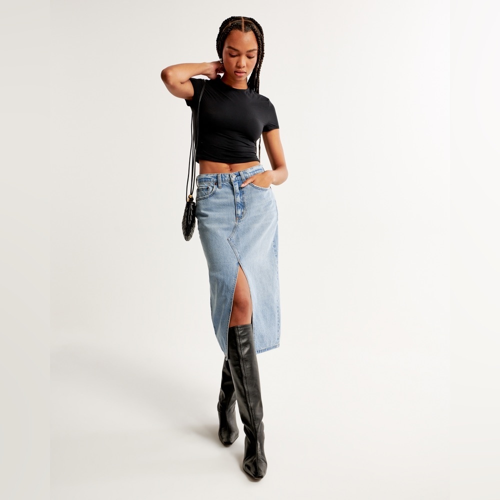 $80 Abercrombie and Fitch Denim Midi Skirt in Light Wash, 24